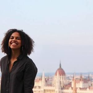 Meet your Posher, Nina